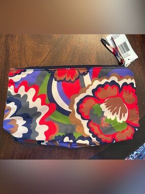Vera Bradley Red Blue Green Floral Zip Cosmetic Pouch